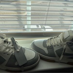 Off-white out of office used